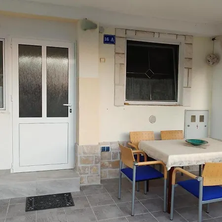 Apartamento Selena Vir