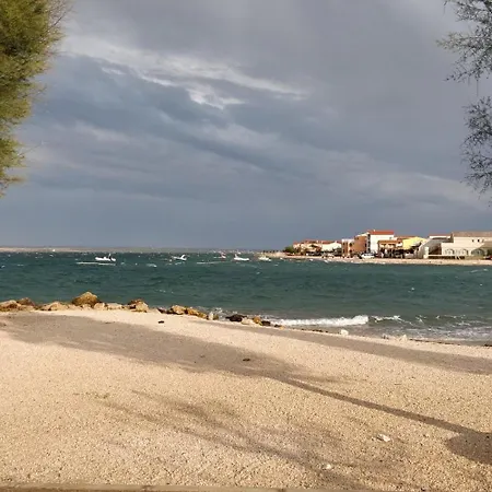 דירה Selena ויר