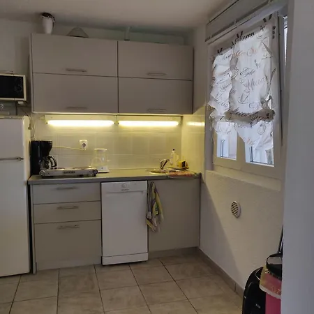 Selena Apartment