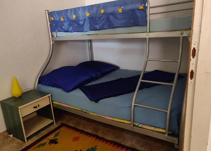 Selena Apartman Vir